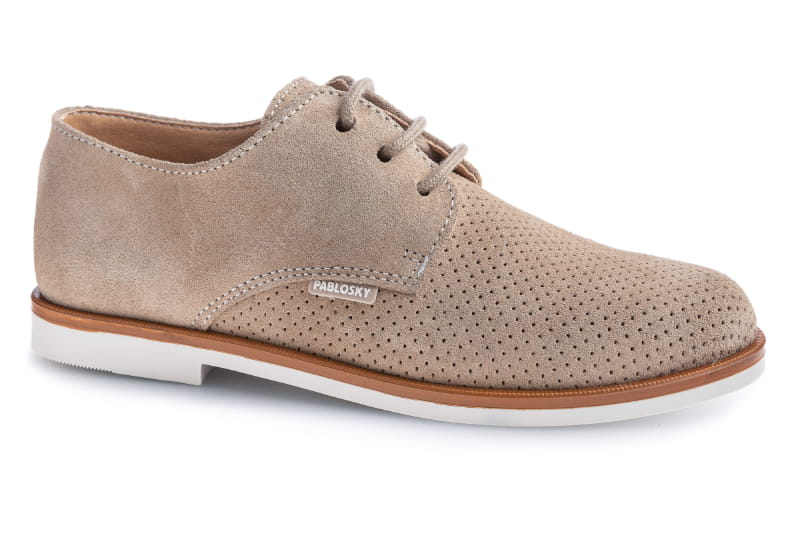 Zapato de niño de comunión de serraje taupe de pablosky Zapato de niño de comunión de serraje taupe de pablosky